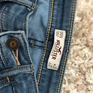 Hollister Low Rise Bleached and Blue Jeans Bundle